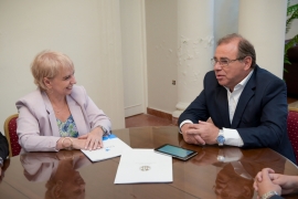 Imágen de Se lanz Ms Simple y se entregaron licencias de FM en Corrientes