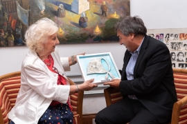 Imágen de Reunin entre Abuelas de Plaza de Mayo y autoridades de ENACOM