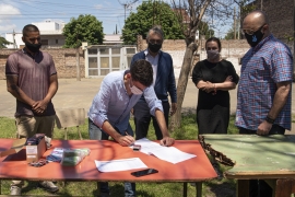 Imágen de ENACOM realiz una entrega de tarjetas telefnicas en el Barrio Los Ceibos