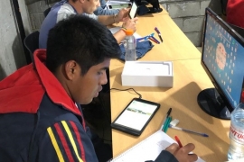 Imágen de Entrega de dispositivos para conectividad en parroquias de todo el pas
