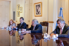 Imágen de El presidente encabez la firma del decreto de adjudicacin de un canal digital para la Asociacin de Prensa de Tucumn