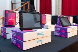 Imágen de Comienza la entrega de Tablets para 16 municipios bonaerenses